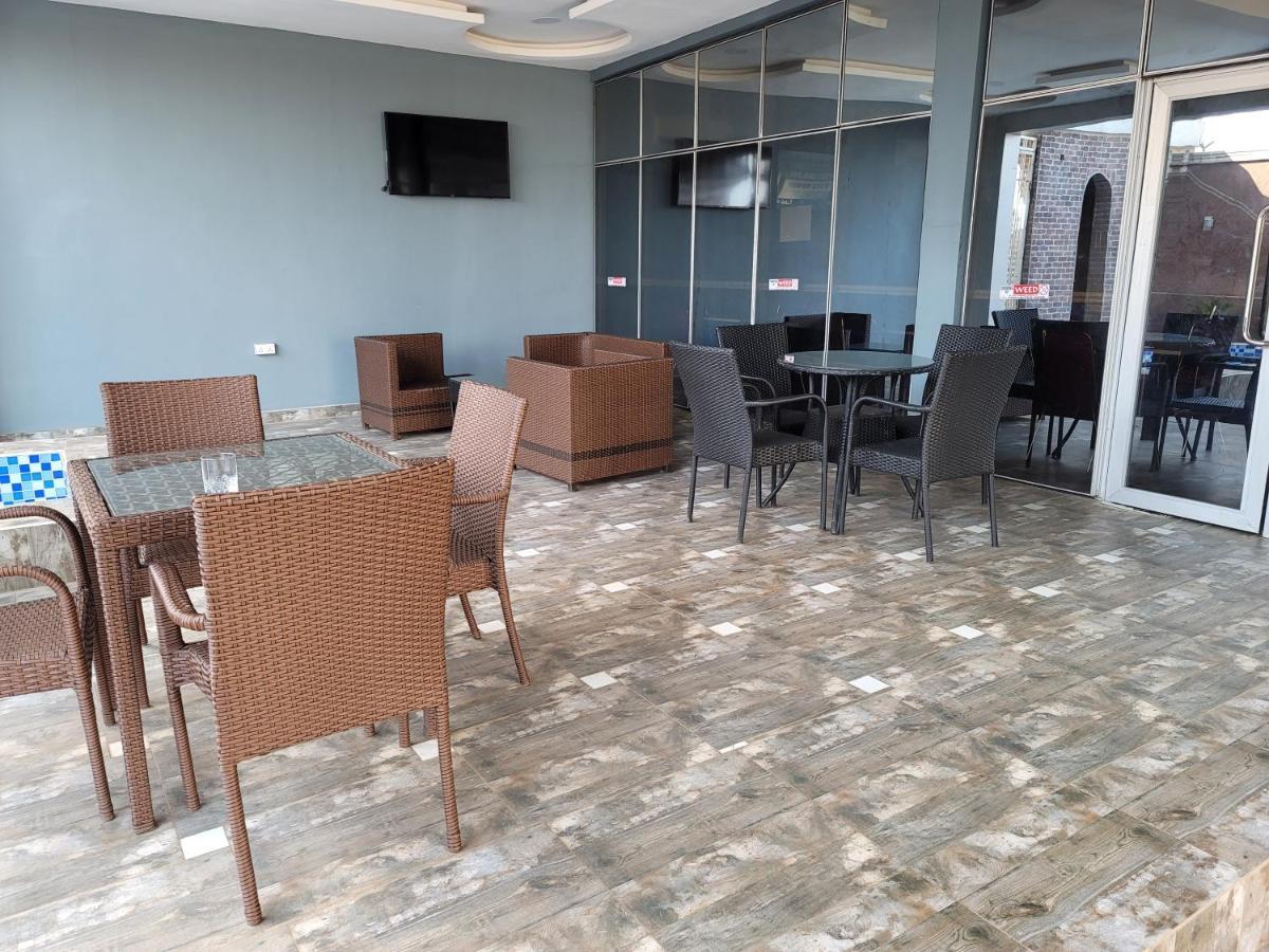 Camas Hotel & Suite Asero Abeokuta Екстериор снимка